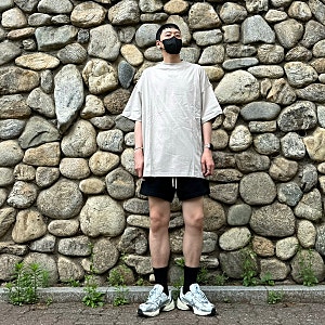피어오브갓 에센셜 반팔, 반바지 리뷰 및 코디 소개할게요.