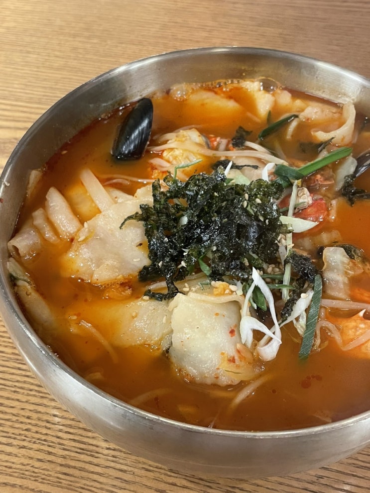  영등포 신세계백화점 타임스퀘어 제주흑돈카츠&광복수제비