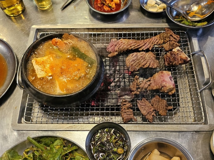 대구 김광석거리 맛집 방천소갈비 본점 한우양념 소갈비에 한우양지물회 너무 맛있어 대구 김광석거리 맛집 방천소갈비 본점 한우양념 소갈비에 한우양지물회 너무 맛있어