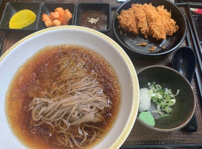 서울 중랑구 봉화산역 미소야(모밀정식, 매운돈코츠라멘)