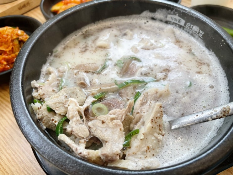  눈치 안보고 혼밥가능, 가마솥순대국밥 송내역점