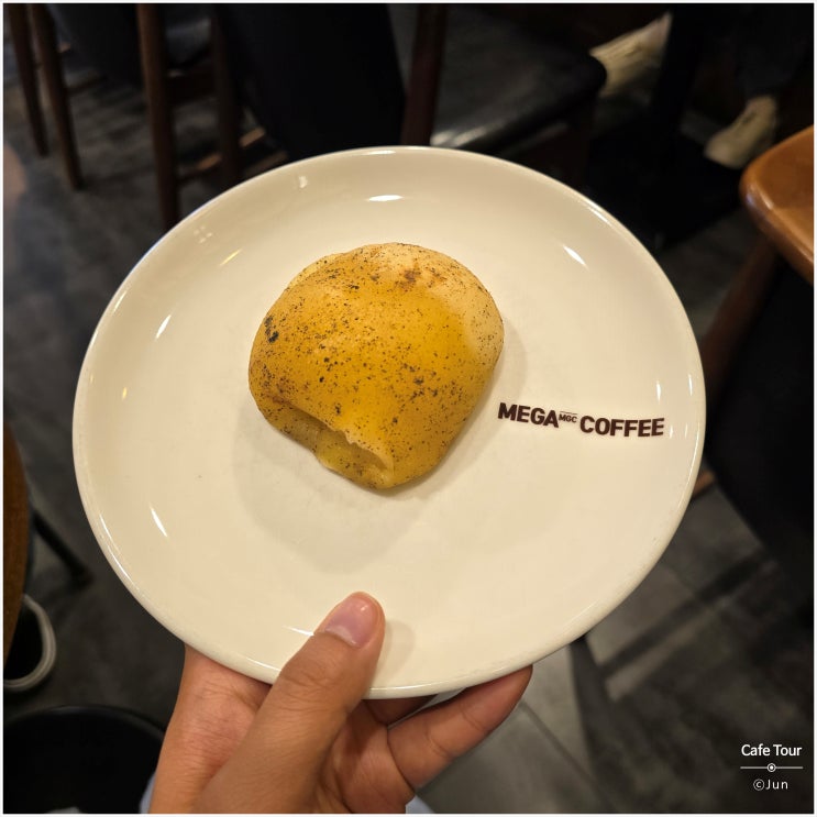  메가커피 감자빵 칼로리, 가격, 맛 그리고 더 알아야 할 것들 총정리