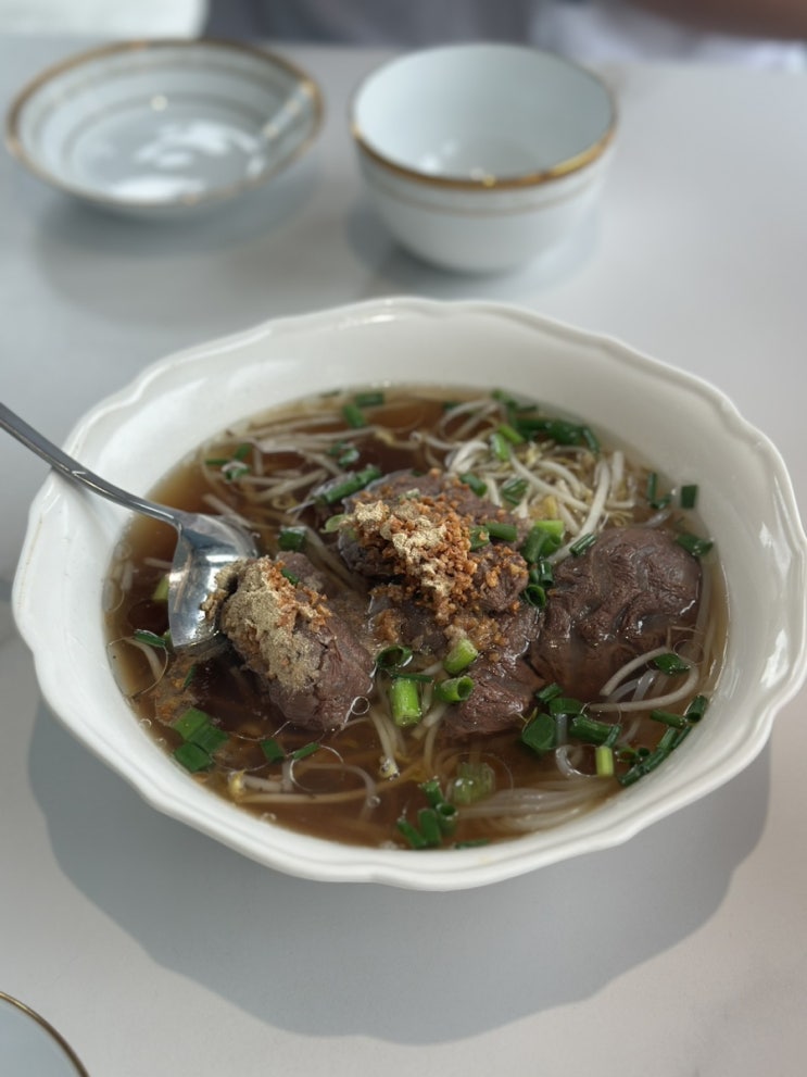  연남동태국음식 맛집 우라프라우드