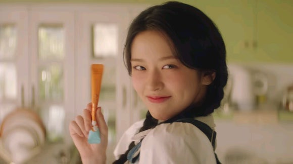 안유진 맥심 슈프림 골드 모델 발탁 역시 대세 아이돌!