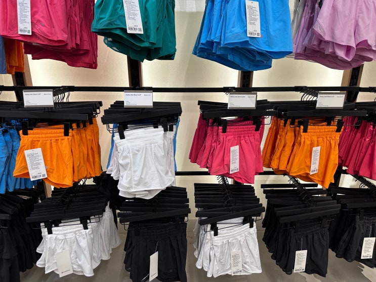  캐나다 밴쿠버 메트로타운 메트로폴리스 쇼핑 추천 국민브랜드 "룰루레몬(lululemon)" 매장 위치, 제품 종류