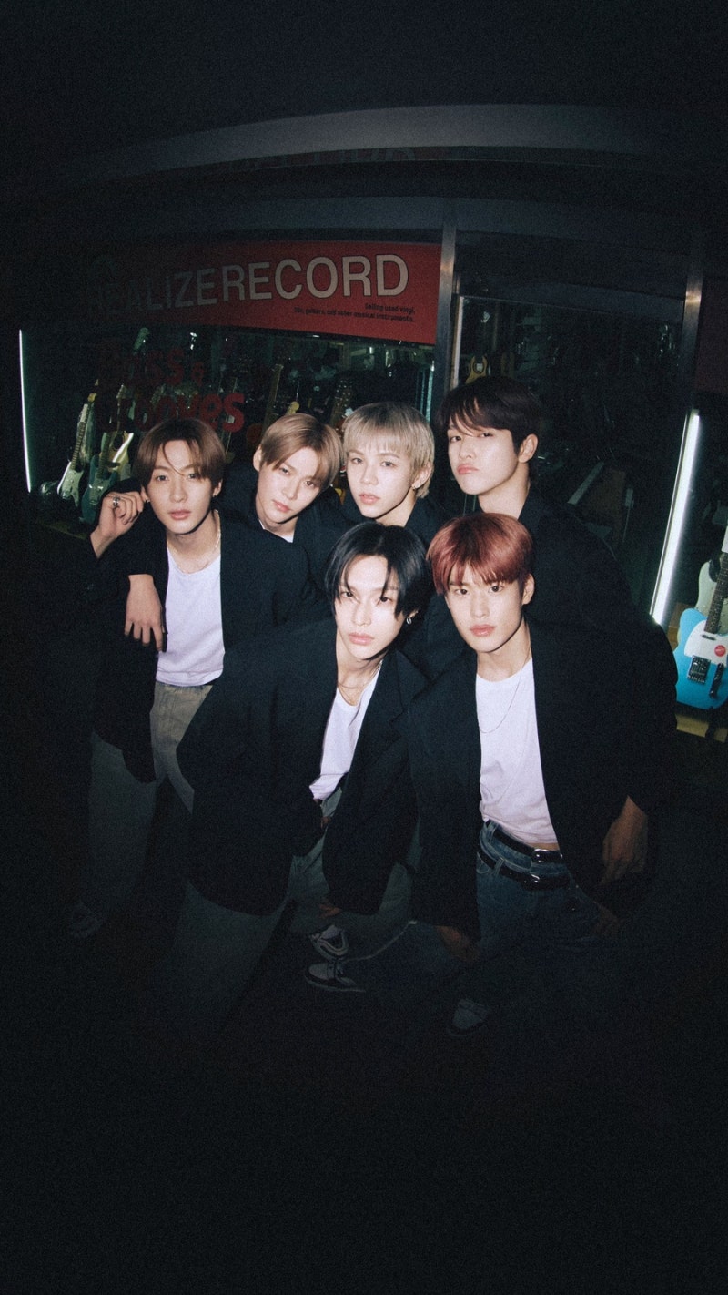 RIIZE Wallpaper (14) / Instagram Photos: Shotaro, Eunseok, Sungchan, Wonbin, Sohee, Anton