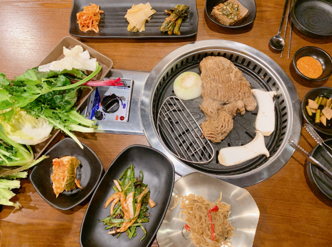  안녕인사동 만석가마구이 리뷰(양념돼지, 고기, 생선구이, 모듬쌈, 향토가마,맛집?)