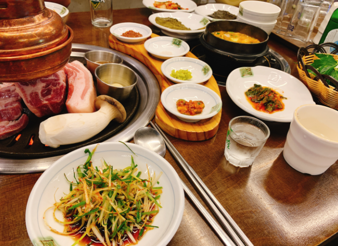 동대문구 시립대 최원석의 돼지한판(삼겹살, 가브리살, 항정살, 소주)