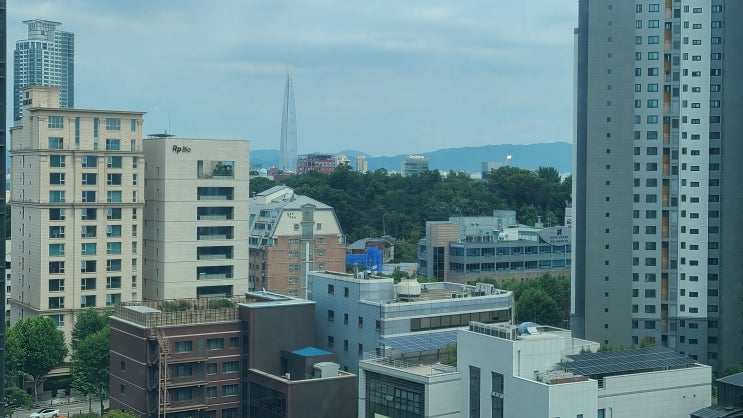 하루 3건꼴로 쏟아지는 부동산<b>법안</b> '재초환 폐지'등... 