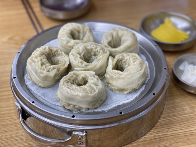  부산밀면맛집 영도김가네쑥밀면 이 집의 본체는 만두도 아니고 만두간장