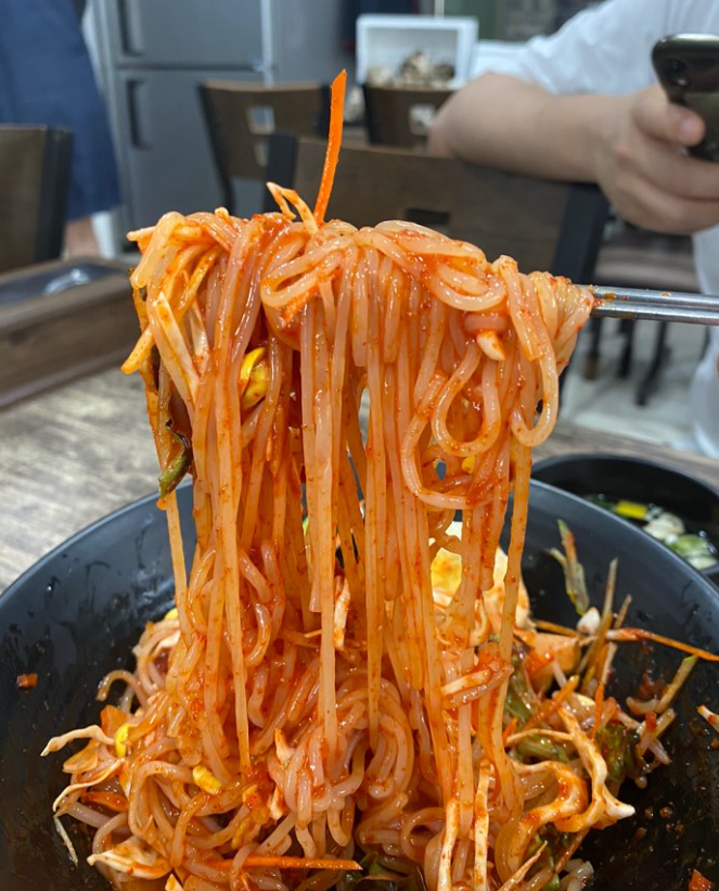  춘천 퇴계동 CGV건물 2층 왕만두(쫄면, 만두국)