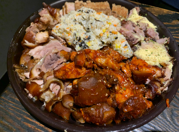  서울시 동대문구 청량리 위대한 족보(족발 무한리필/족발, 보쌈, 매운족발, 튀김족발, 쟁반막국수)