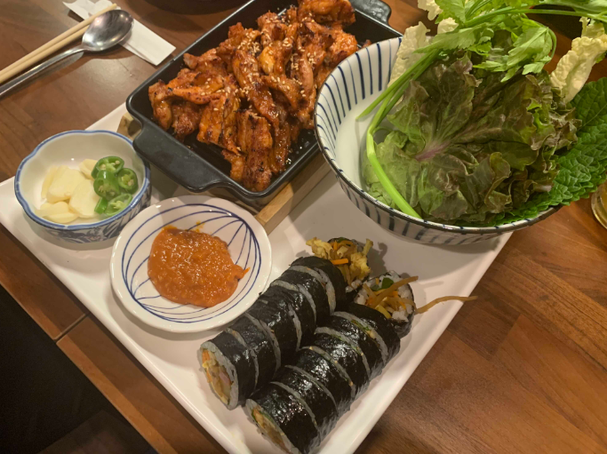 강원도 춘천 명동 운교집(매운 닭목살 구이, 야끼소바)