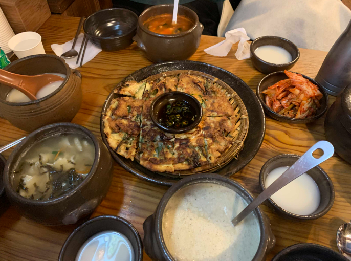  서울 종로구 인사동 인사동항아리수제비(항아리수제비, 얼큰수제비, 들깨수제비, 해물파전, 막걸리)