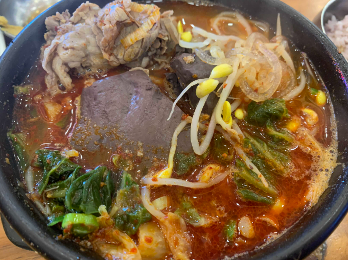  춘천 제주은희네 해장국 춘천퇴계점(해장국, 돔베고기)