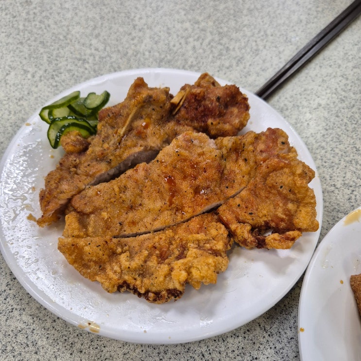  대만 3박 4일 자유여행 : 시먼 숨은 현지인 맛집! 갈비튀김 금월비골(금원갈비)