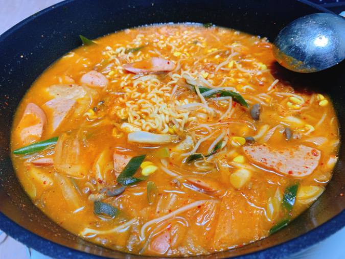  춘천 석사동 / 애막골 킹부대찌개(부대찌개)