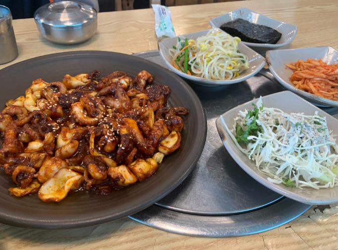  서울 중랑구 봉화산역 봉화정육식당(직화쭈꾸미 정식)
