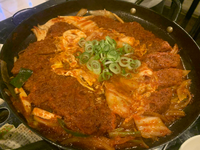  동대문구 전농동 시립대 앞 오래된 동네술집 다오레(돈까스나베, 누룽지탕)