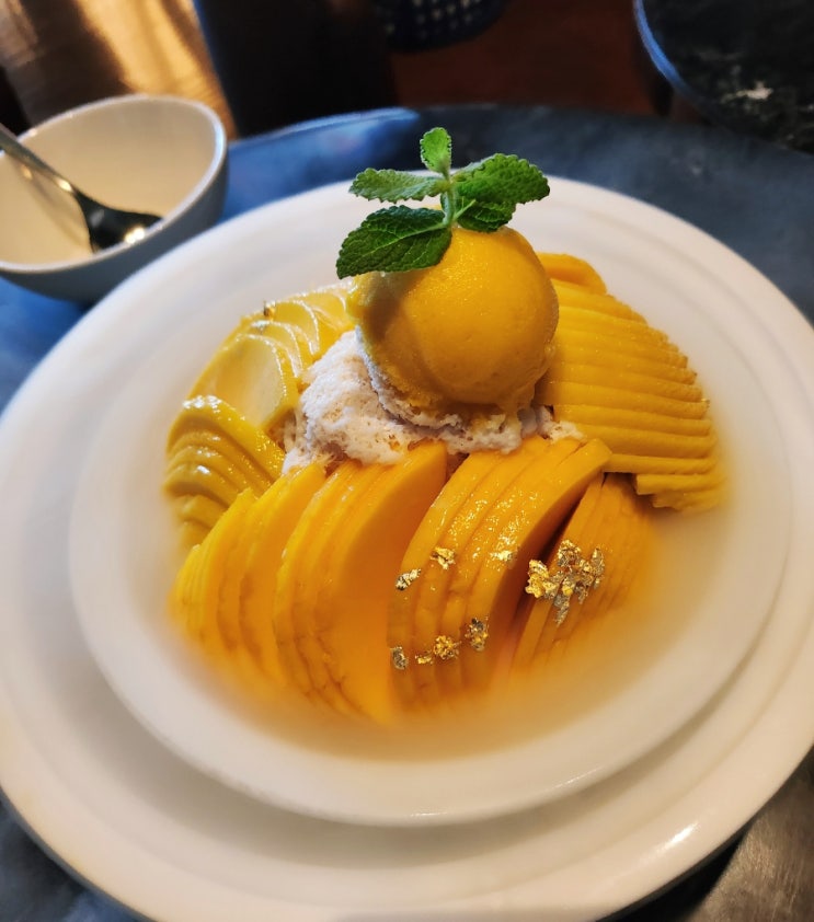  여의도 맛집 | 콘래드 호텔 '콘래드 서울 37그릴앤바' 망고빙수 후기