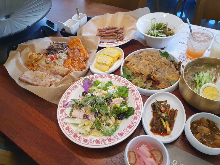  청주 맛집 육화점, 프리미엄 숙성 한돈 한우 참숯구이 진짜 맛있는 신상 고기집!