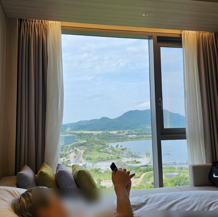  세종시 코트야드 메리어트호텔 레이크뷰