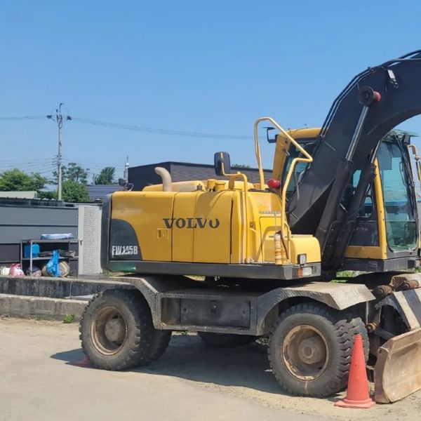 볼보 EW145B 2012년식 4600만원 판매합니다. 볼보 EW145B 2012년식 4600만원 판매합니다.