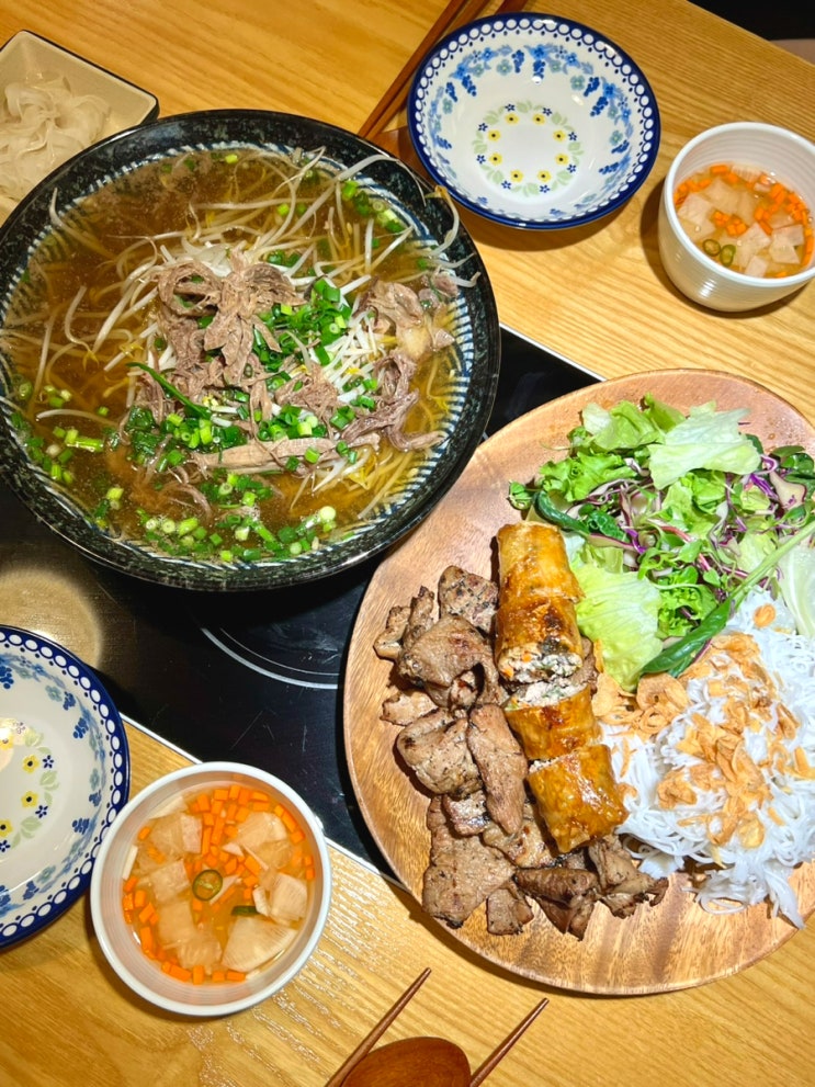  수원 인계동 쌀국수 맛집 : 현지스러운 분짜하노이 수원본점