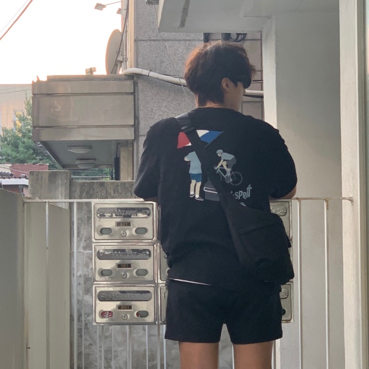  반달크로스백 비즈엘 남녀공용 데일리가방 리뷰