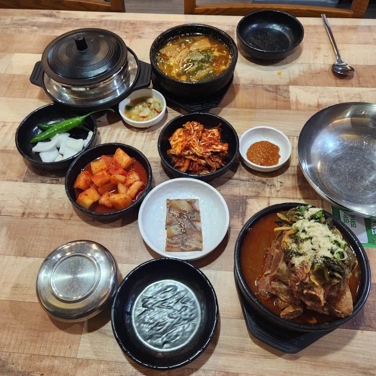 김해맛집 '뼈대있는해장국 주촌점’에서의 아침식사, 김해감자탕으로 시작하는 하루