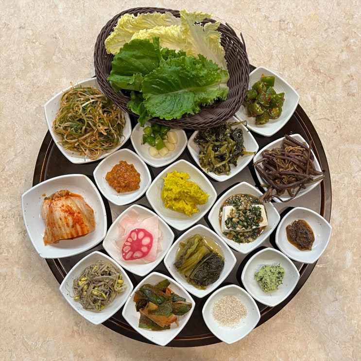  9첩 반상 숙성 고기집 마곡나루 지피다