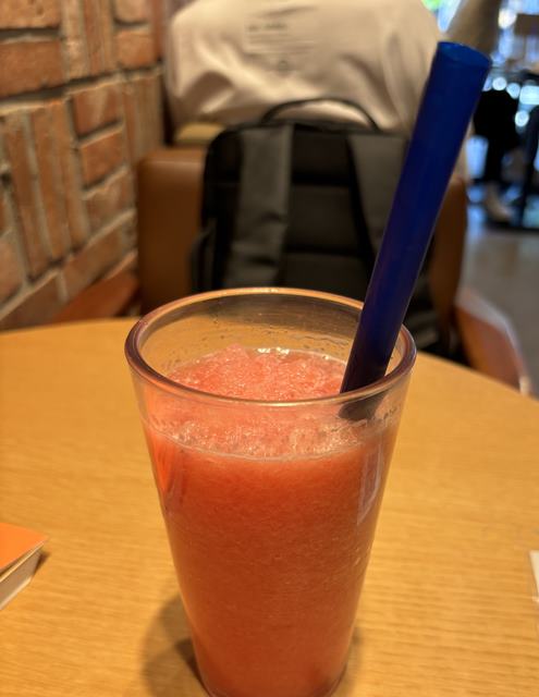  무더운 여름 수박주스