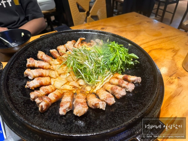  양재 AT센터 근처 미나리삼겹살이 있는 아랑솥뚜껑