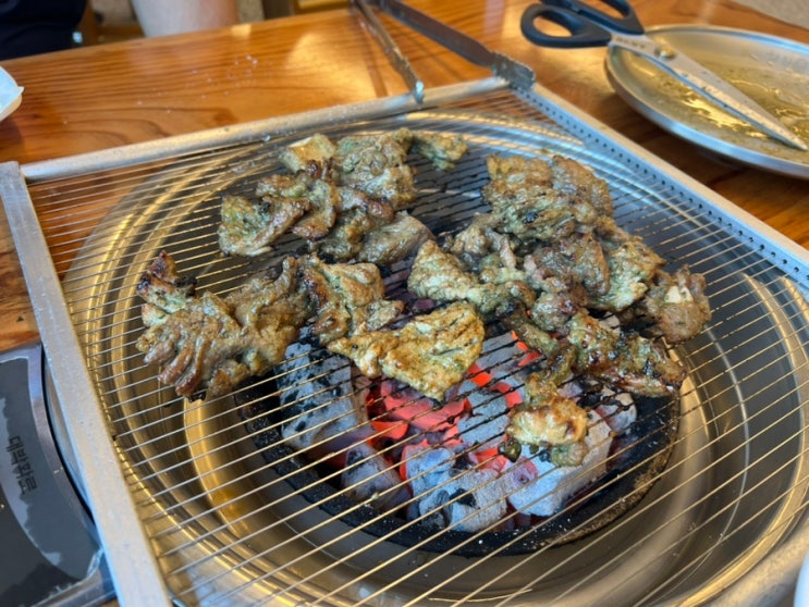  6시 내고향에 방영된 맛집 육개장과 함께 고추냉이 돼지갈비를 먹을 수 있는 곳, 포천 철원 오대 갈비 육대장