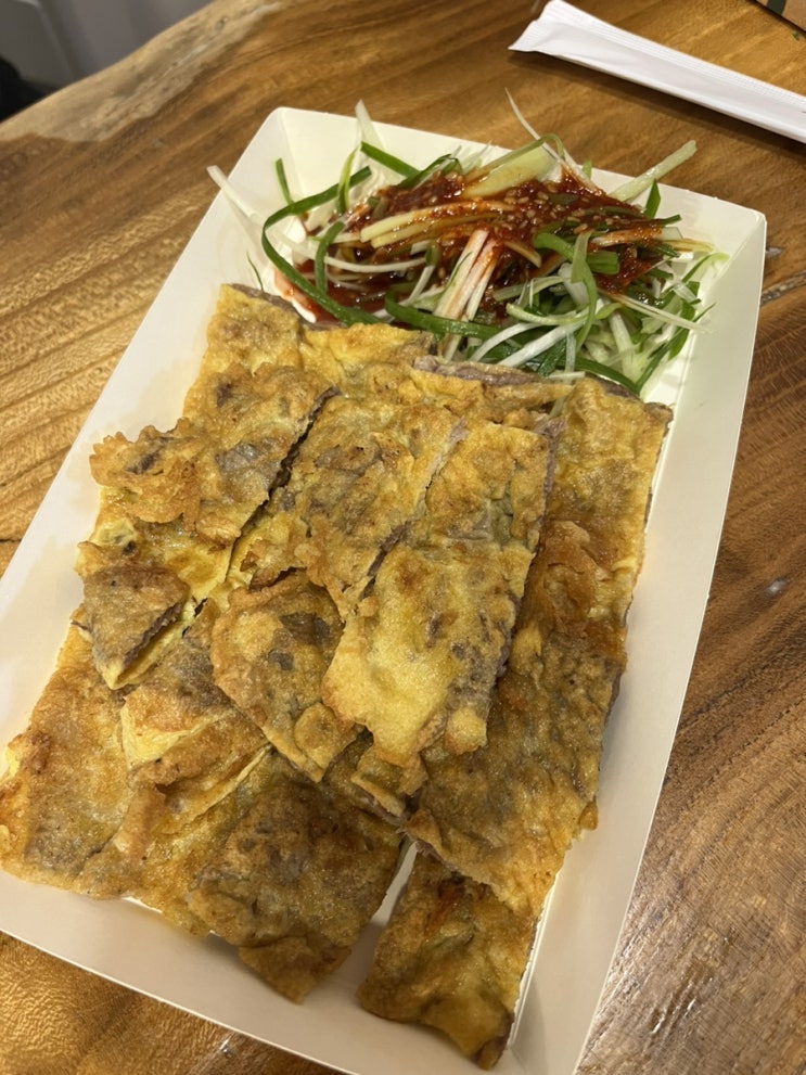  전주 한옥마을 먹거리 추천 길거리야 육전 십원빵