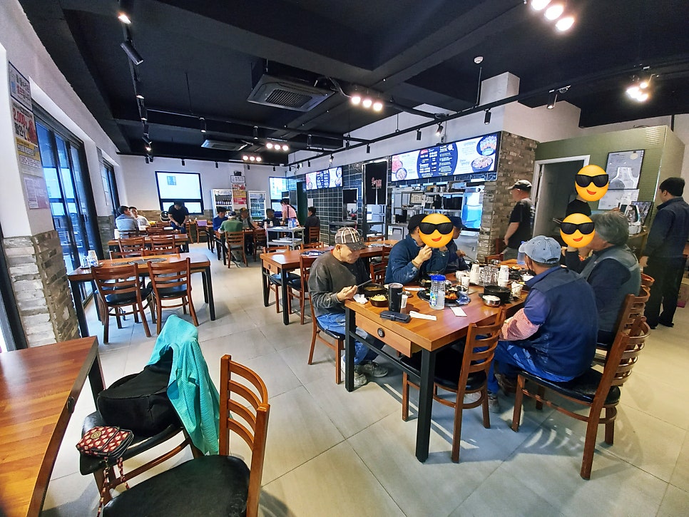 육더미샤브&국밥 일광신도시점 사진 4