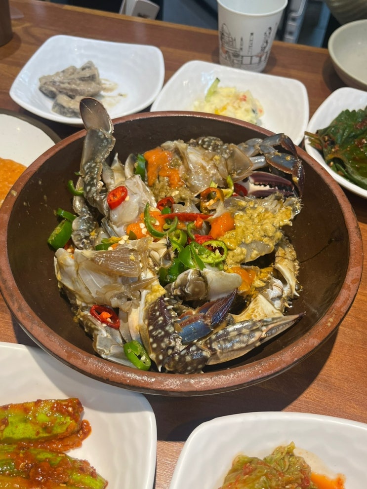 부산 중앙동 유명 인사들도 다녀간 40년 전통 어머니간장게장