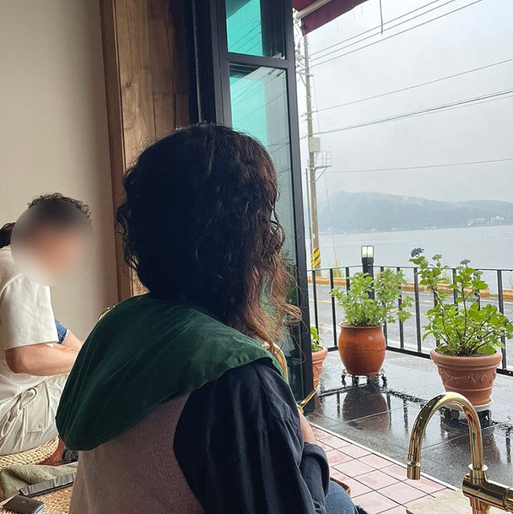  마산 구산 카페 씨앤휴카페 : 족욕을 할 수 있는 이색 카페