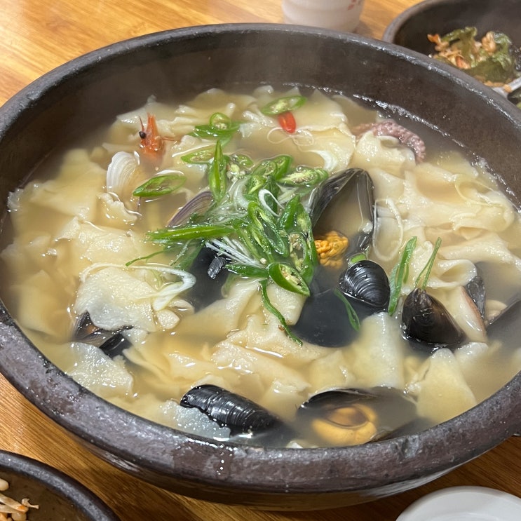  울산 삼산동 맛집 각종 모임하기 좋은 낙지한마리수제비