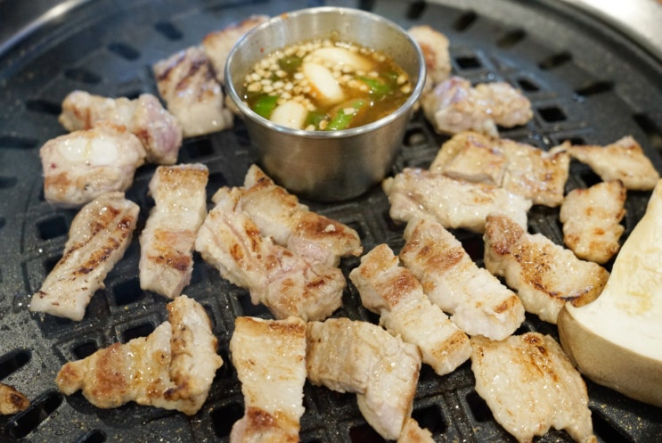  제주공항주변맛집 생갈비가 맛있는 모임 회식장소 "돈부심"추천