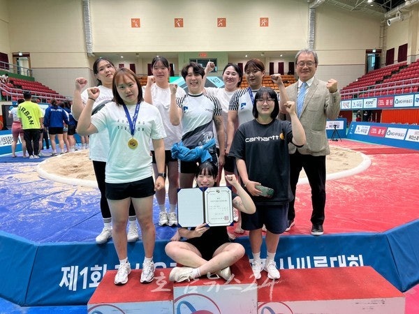  구례군청 씨름단 이세미 선수와 김시우 선수, 제1회 괴산유기농배전국장사씨름대회 국화급·매화급 우승