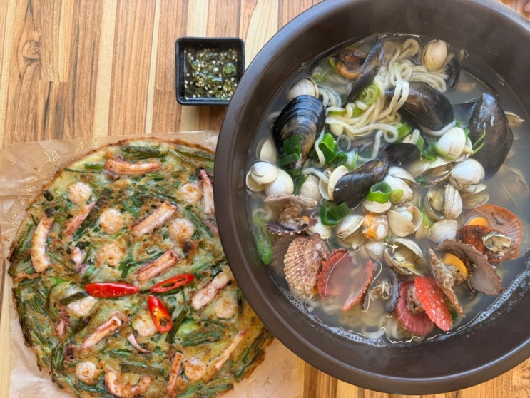  주차 가능한 수원 행궁동 칼국수 맛집 조마담칼국수