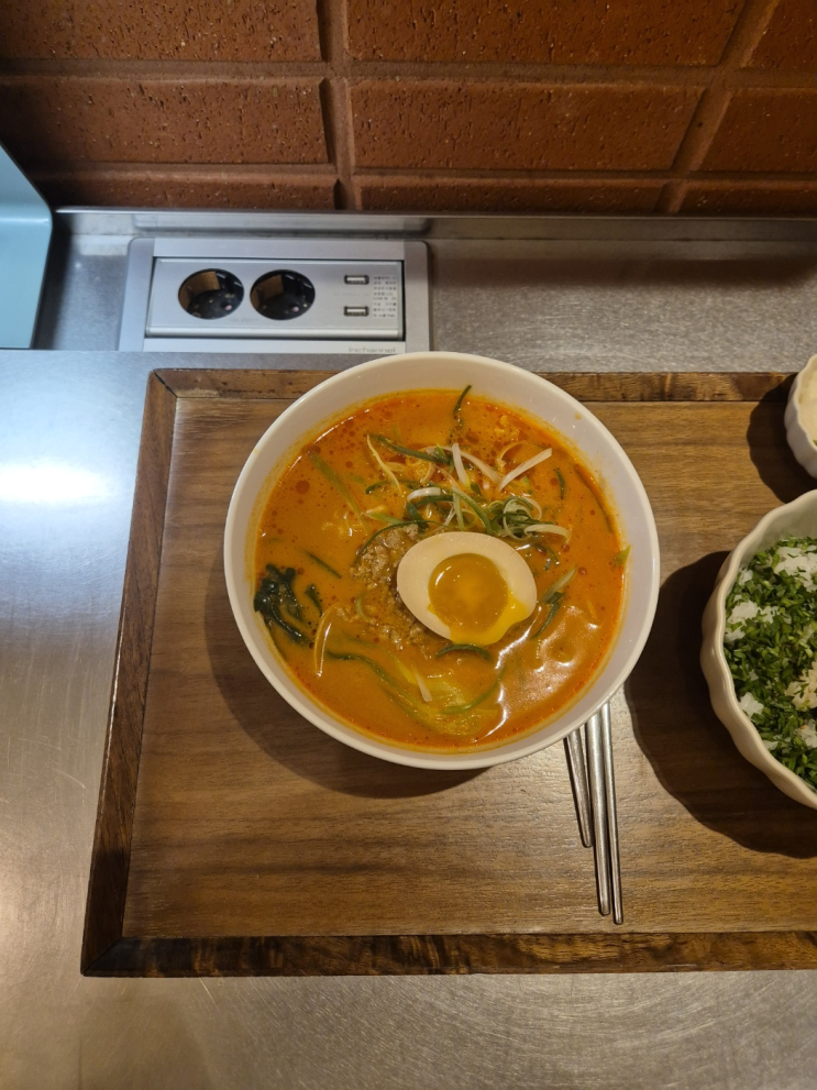  [강남구 논현동]롤리폴리 꼬또(고급의 탈을 쓴 가공식품/오뚜기 음식점)