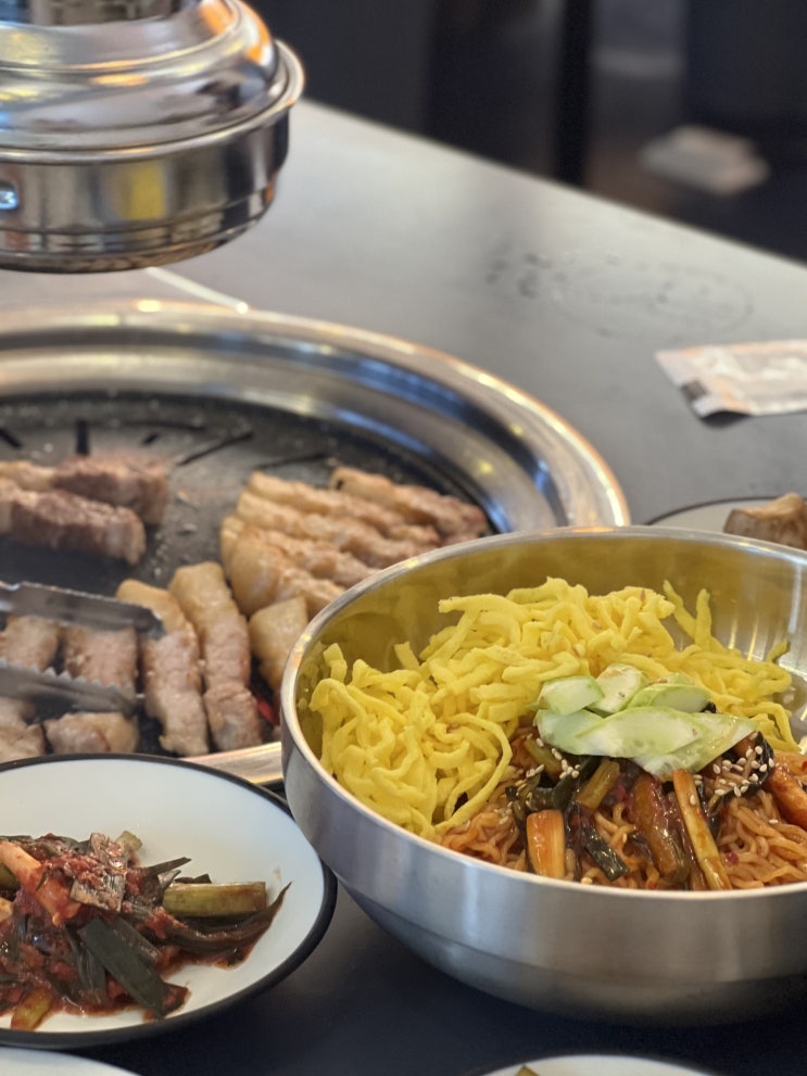  몽돼지 잠실새내점 - 잠실새내 삼겹살 & 비빔면