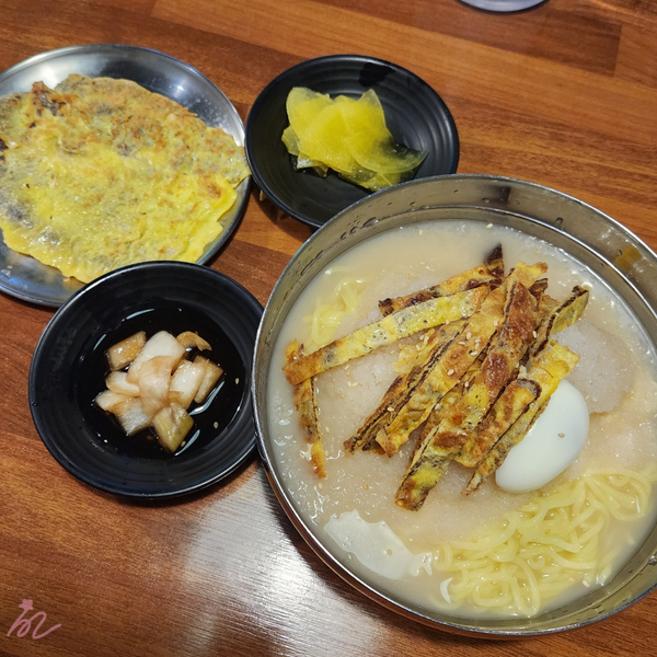  내돈내산 [합정 맛집] 육전면사무소 - 육전과 생면으로 만든 냉면 맛집