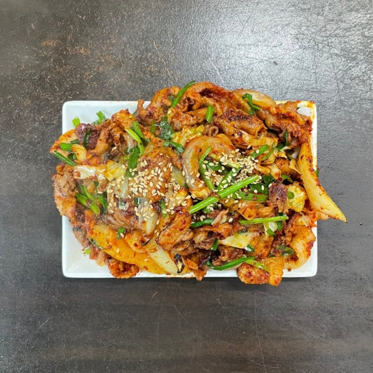  줄 서서 먹는 백반 맛집 우장산 충북식당
