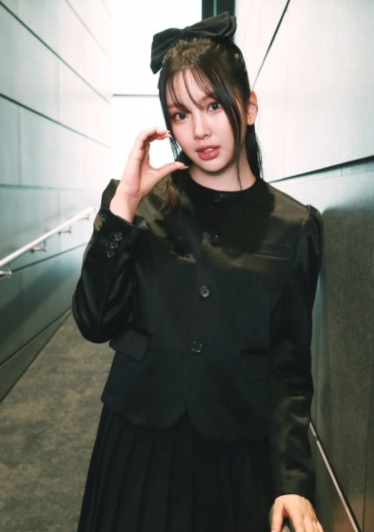<b>뉴진스 혜인</b>, 발등 부상,활동 재개"도쿄돔 <b>팬미팅</b> 참석"