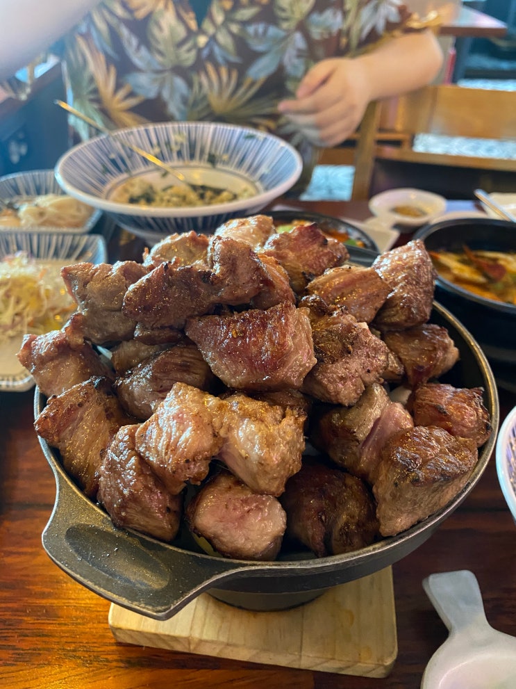  효자동 김형제 고기 구워주는 전주 효자동 고기집 이베리코꽃목살 효자동단체석 신시가지맛집