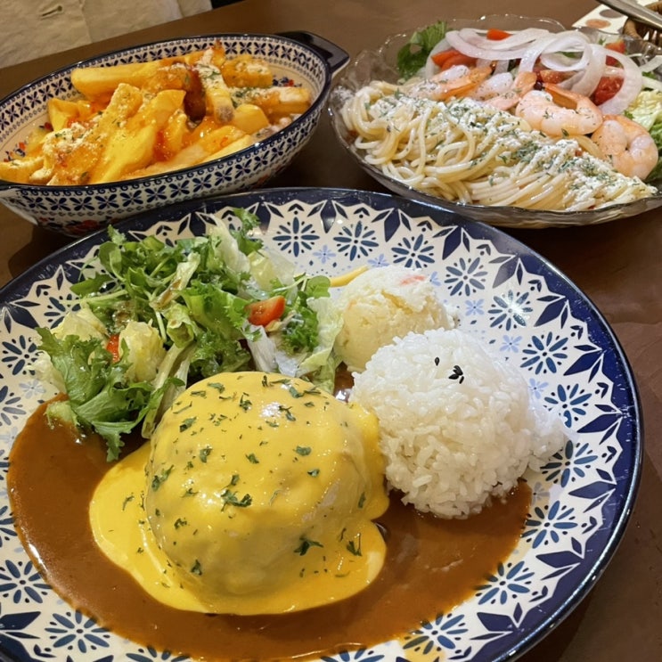[송리단길 잠실맛집] 레트로 감성 분위기 좋은 함박스테이크 맛집 '고동경양 송리단길'