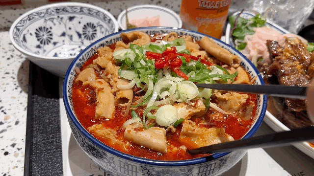  을지로 쌀국수 맛집 땀땀 | 소곱창쌀국수와 프라이드 바쿠테로 든든한 한끼